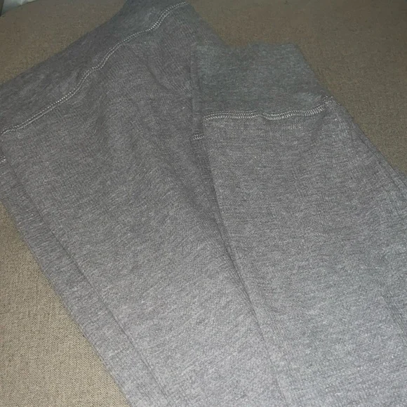 Women's Warm Essentials by Cuddl Duds Gray Waffle Thermal Leggings. NWOT. - Picture 3 of 5